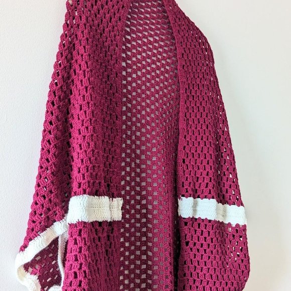 VINTAGE Burgundy Knit Shawl  Short Sleeve Shawl Cardigan Boho Hippie Festival - Picture 3 of 6